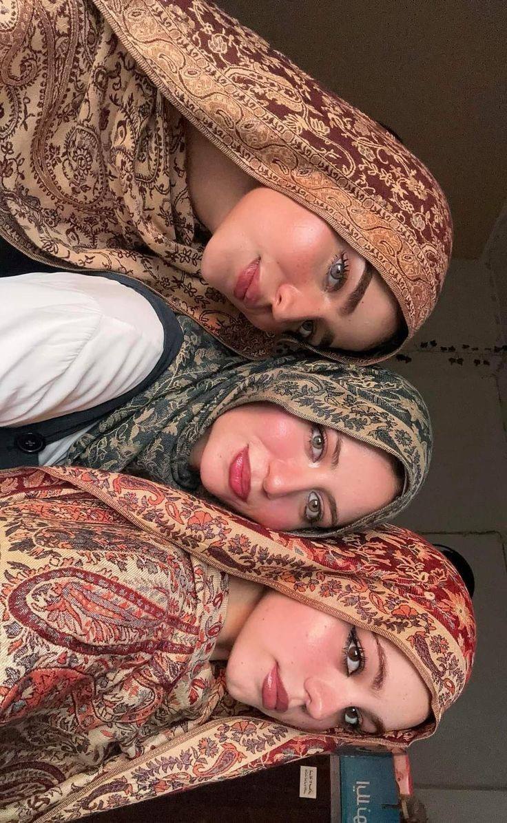 PASHMINA BLOOM
